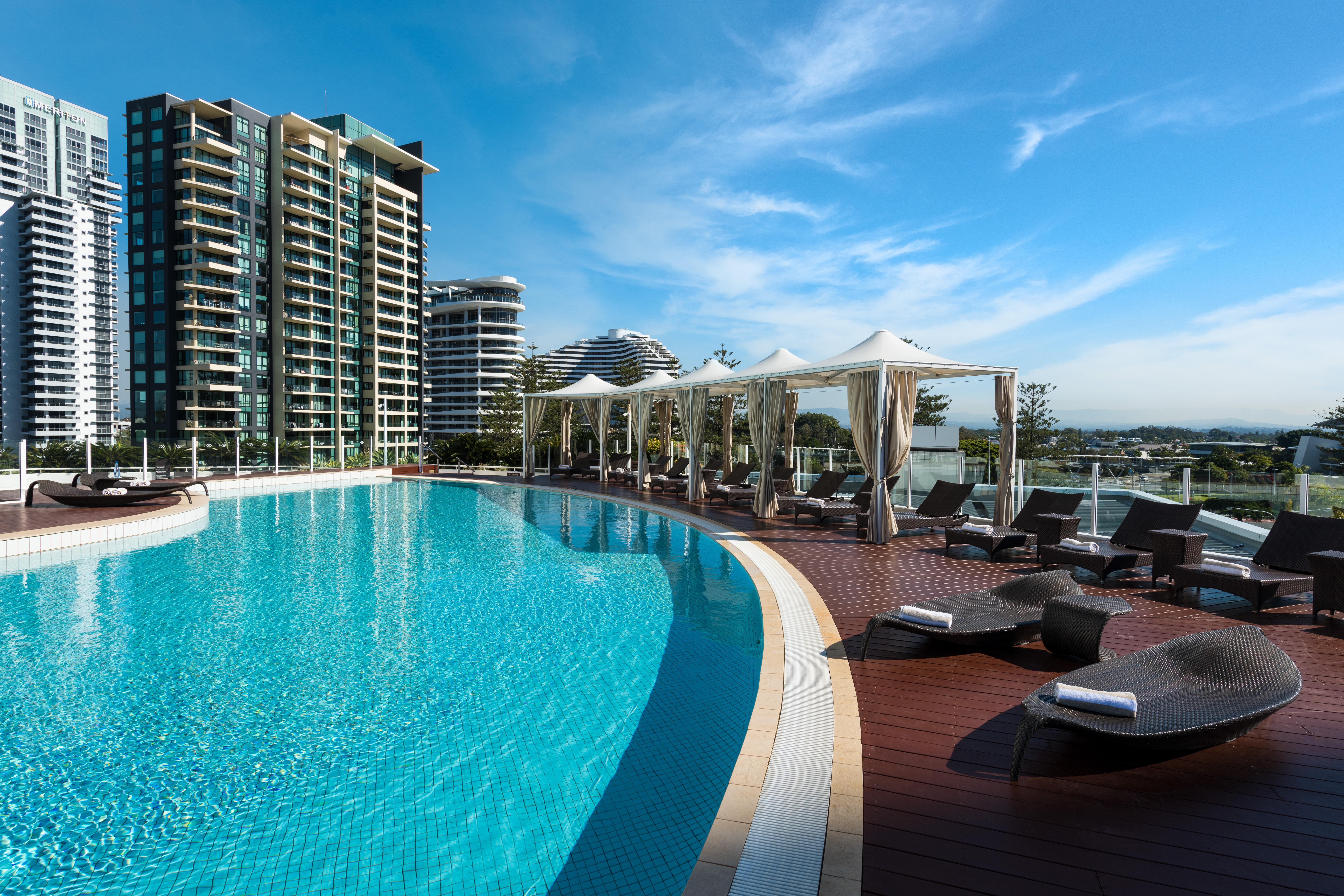 سوفيتيل غولد كوست برودبيتش المظهر الخارجي الصورة Skyline Residences